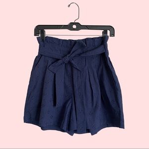 Francesca’s Collections | Navy High Waisted Tie Front Shorts Size Small